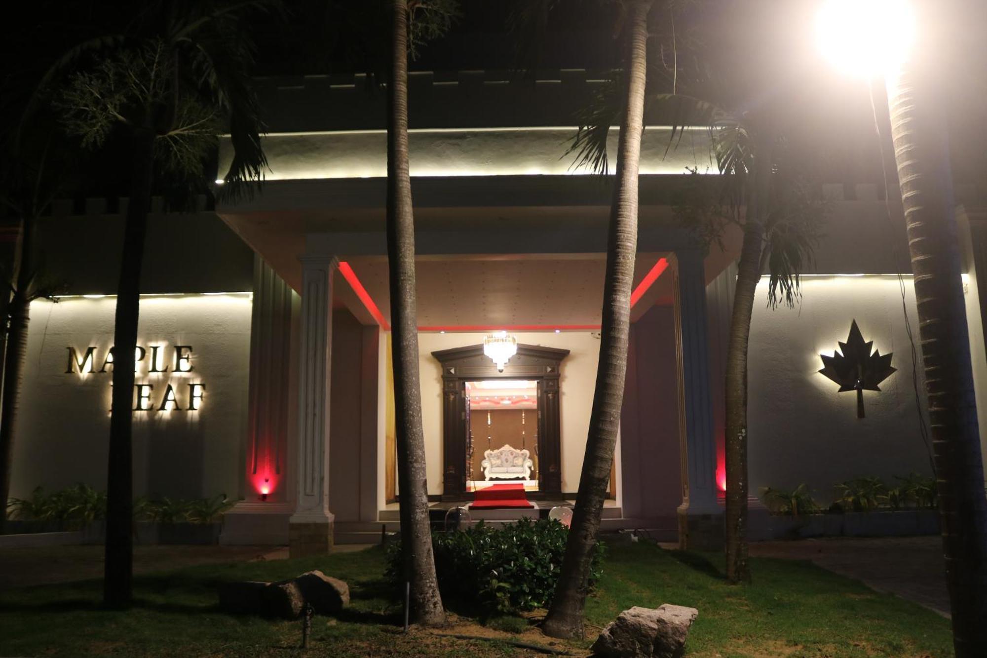 Maple Leaf Hotel Negombo Bagian luar foto