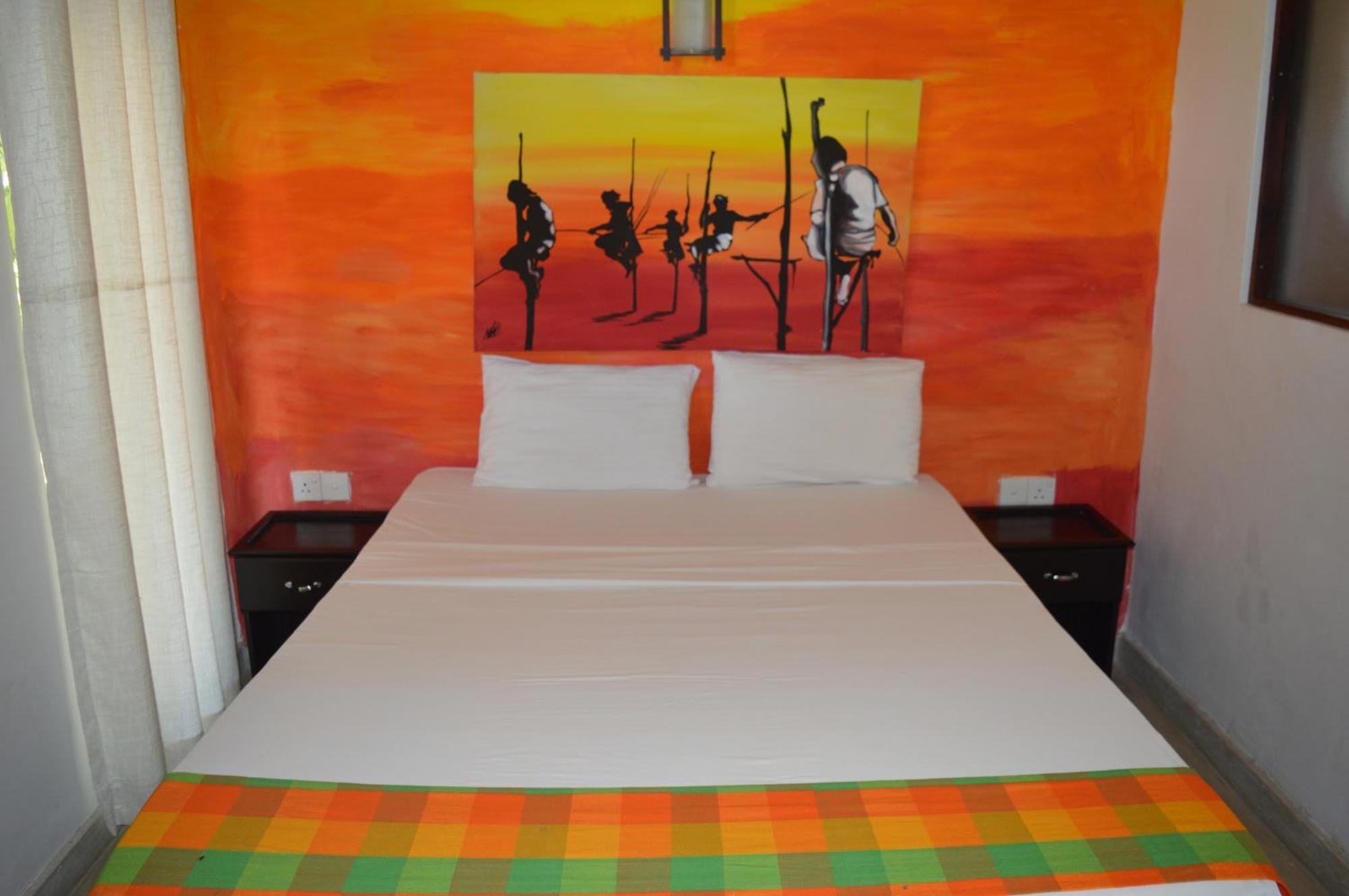 Maple Leaf Hotel Negombo Bagian luar foto